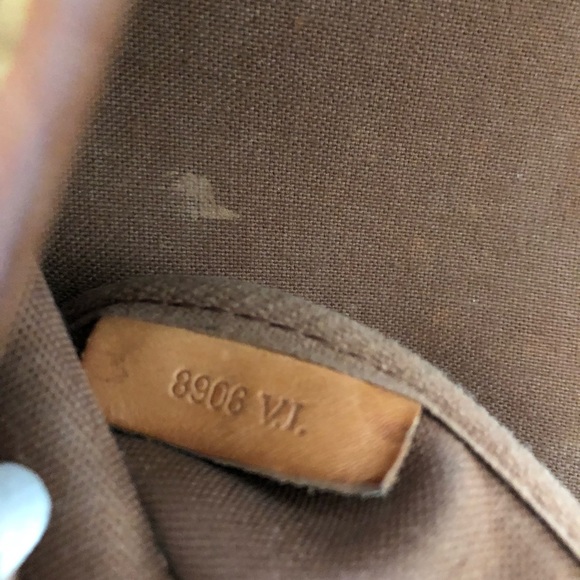 Authentic Louis Vuitton - Picture 8 of 8